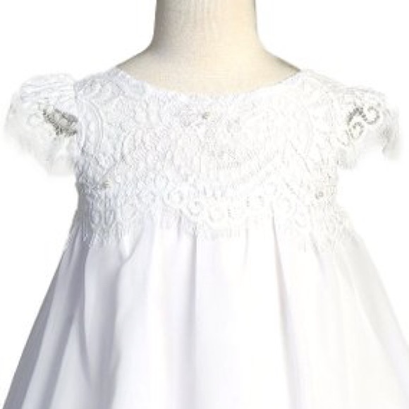 💫HP💫Chiffon Lace Accent Angel Sleeve Dress - Picture 3 of 6